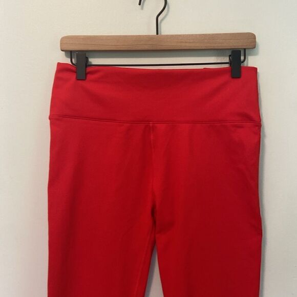 Fabletics Red Criss Cross Back Powerhold Leggings Size Medium - Picture 2 of 7